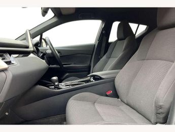 Toyota C-HR 1.8 Hybrid Dynamic 5dr CVT