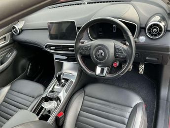 MG HS 1.5 T-GDI Trophy 5dr DCT