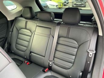 MG HS 1.5 T-GDI Trophy 5dr DCT