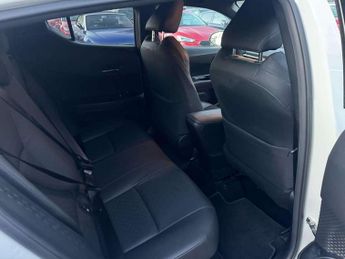 Toyota C-HR 1.8 Hybrid Dynamic 5dr CVT