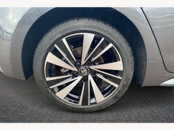 Toyota Corolla 1.8 Hybrid Design 5dr CVT