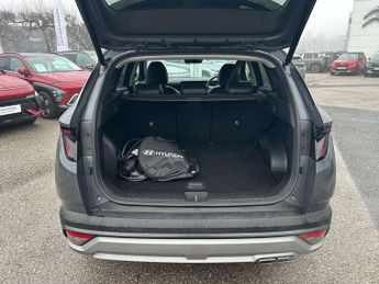 Hyundai Tucson 1.6T Plug-in Hybrid Premium 5dr 4WD Auto