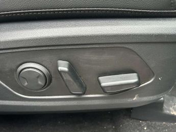 Hyundai Tucson 1.6T Plug-in Hybrid Premium 5dr 4WD Auto