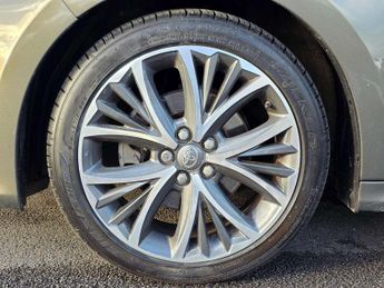 Toyota Yaris 1.5 Hybrid Excel 5dr CVT