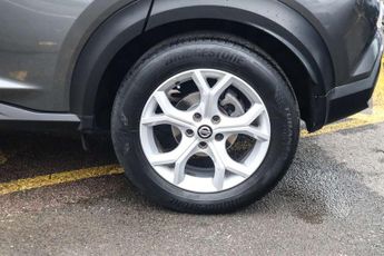 Nissan Juke 1.0 DiG-T 114 N-Connecta 5dr DCT