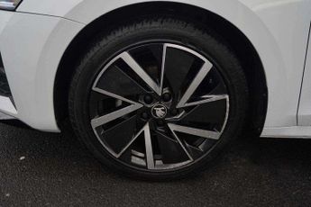 Skoda Octavia Estate 1.5 TSI 150 e-TEC Sportline 5dr DSG