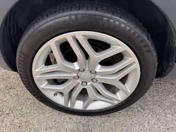 Land Rover Range Rover Evoque 2.0 TD4 SE Tech 5dr Auto