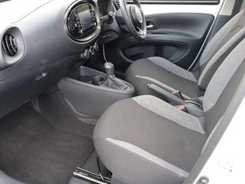 Toyota Aygo X 1.0 VVT-i Pure 5dr Auto