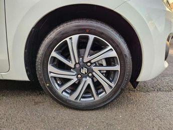 Suzuki Swift 1.2 Dualjet 83 12V Hybrid SZ5 5dr Auto