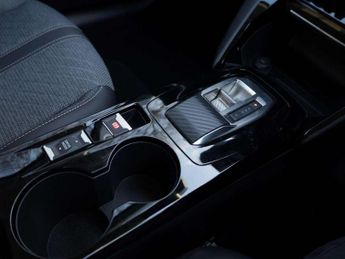 Peugeot 208 1.2 Hybrid 100 Allure 5dr e-DSC6