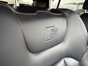 Audi Q8 50 TDI Quattro S Line 5dr Tiptron [Comfort+Sound]