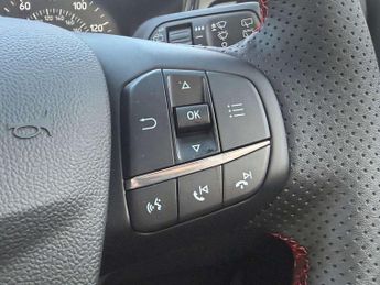 Ford Focus Estate 1.0 EcoBoost Hybrid mHEV 155 ST-Line 5dr Auto