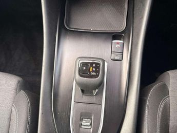 Nissan Qashqai 1.3 DiG-T MH 158 N-Connecta 5dr Xtronic