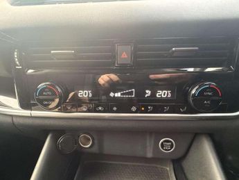 Nissan Qashqai 1.3 DiG-T MH 158 N-Connecta 5dr Xtronic