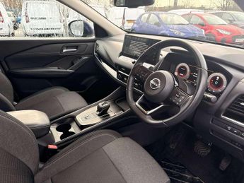 Nissan Qashqai 1.3 DiG-T MH 158 N-Connecta 5dr Xtronic