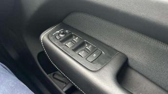 Volvo XC60 2.0 B5P R DESIGN 5dr AWD Geartronic