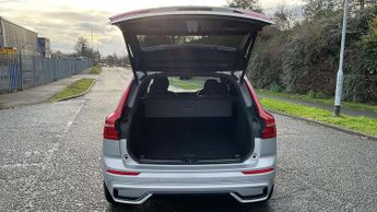 Volvo XC60 2.0 B4P Plus Dark 5dr Geartronic