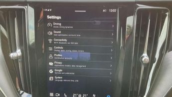 Volvo XC60 2.0 B4P Plus Dark 5dr Geartronic