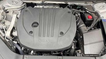Volvo XC60 2.0 B5P Ultra Dark 5dr AWD Geartronic