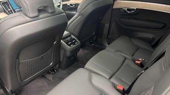 Volvo XC90 2.0 B5P Plus Dark 5dr AWD Geartronic