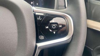 Volvo XC90 2.0 B5P Plus Dark 5dr AWD Geartronic