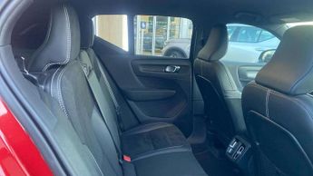 Volvo XC40 1.5 T3 [163] R DESIGN 5dr Geartronic