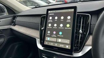 Volvo XC90 2.0 T8 PHEV Plus Pro Dark 5dr AWD Geartronic