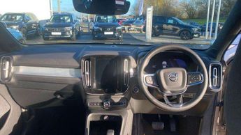 Volvo XC40 2.0 B3P Core 5dr Auto