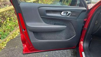 Volvo XC40 Recharge 1.5 T5 Recharge PHEV Ultimate Dark 5dr Auto