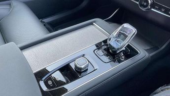Volvo XC90 2.0 B5P Ultra Dark 5dr AWD Geartronic