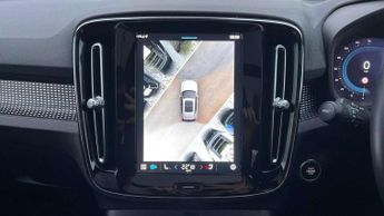 Volvo XC40 2.0 B4P Ultimate Dark 5dr Auto