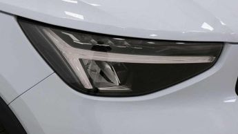 Volvo XC40 2.0 B4P Plus Dark 5dr Auto
