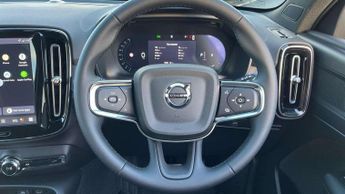 Volvo XC40 2.0 B3P Core 5dr Auto