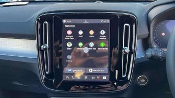 Volvo XC40 2.0 B3P Core 5dr Auto