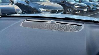 Volvo XC40 2.0 B3P Core 5dr Auto