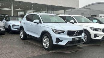 Volvo XC40 2.0 B3P Core 5dr Auto