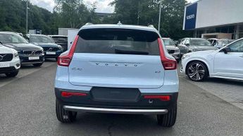 Volvo XC40 2.0 B3P Core 5dr Auto