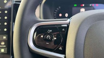 Volvo XC90 2.0 B5P Plus Dark 5dr AWD Geartronic