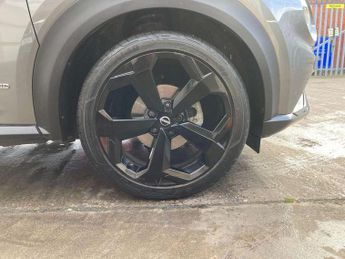 Nissan Juke 1.6 Hybrid Premiere Edition 5dr Auto