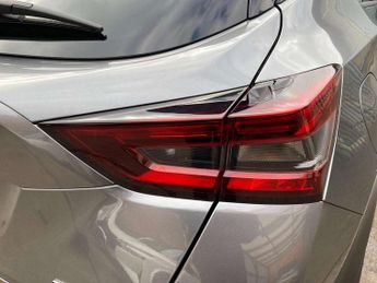 Nissan Juke 1.6 Hybrid Tekna 5dr Auto