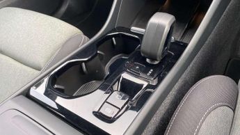 Volvo XC40 2.0 B3P Plus Dark 5dr Auto