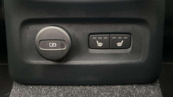 Volvo XC40 Recharge 1.5 T5 Recharge PHEV Ultimate Dark 5dr Auto