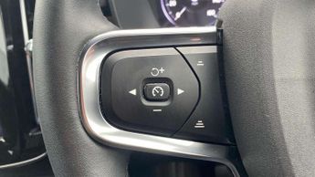 Volvo XC40 Recharge 1.5 T5 Recharge PHEV Ultimate Dark 5dr Auto