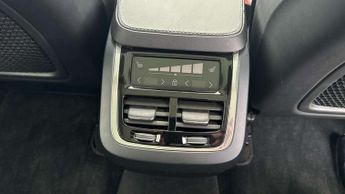Volvo XC90 2.0 B5D [235] Plus Dark 5dr AWD Geartronic