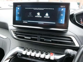 Peugeot 3008 1.2 Hybrid 136 Allure Premium+ 5dr e-DSC6