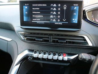 Peugeot 3008 1.2 Hybrid 136 Allure Premium+ 5dr e-DSC6