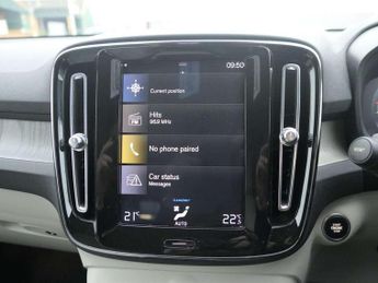Volvo XC40 2.0 B4P Inscription 5dr Auto