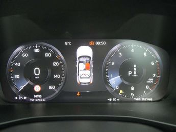 Volvo XC40 2.0 B4P Inscription 5dr Auto