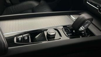 Volvo XC60 2.0 T6 [350] RC PHEV Plus Dark 5dr AWD Geartronic