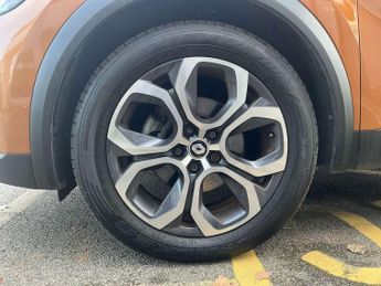 Renault Captur 1.6 E-TECH Hybrid 145 SE Edition 5dr Auto